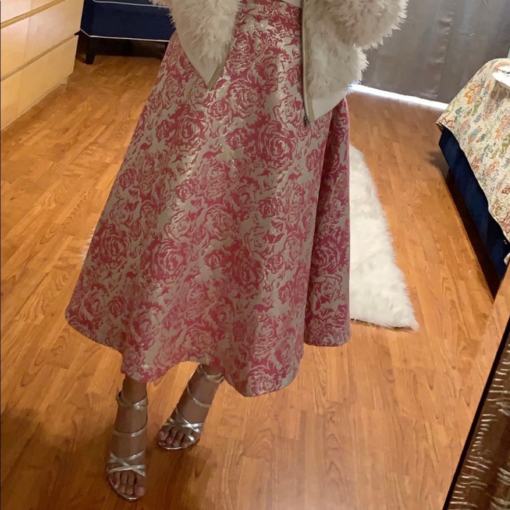 Pink and silver skirt, size medium,  great condition,
